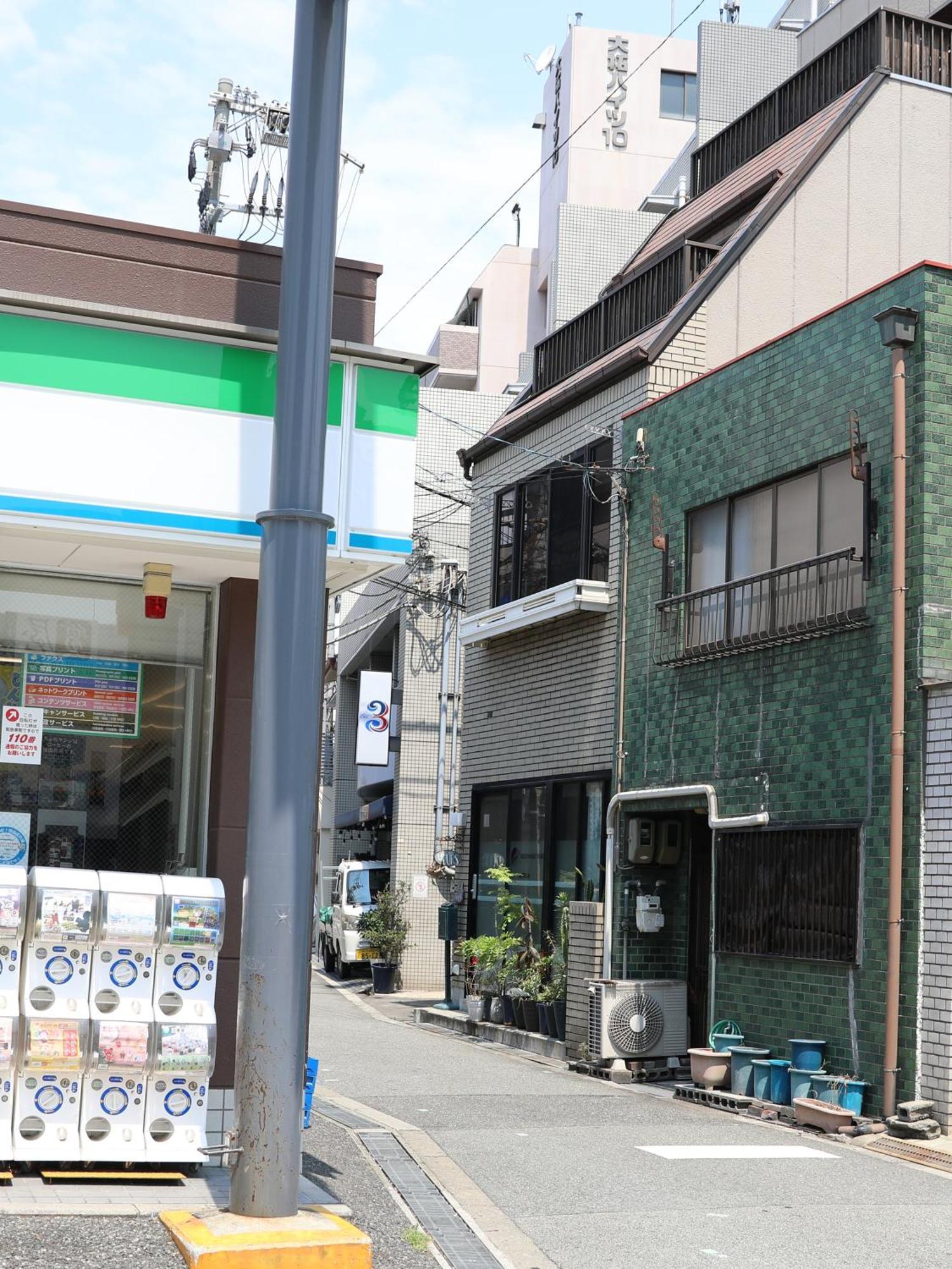 Guesthouse Yours Ōsaka Eksteriør bilde